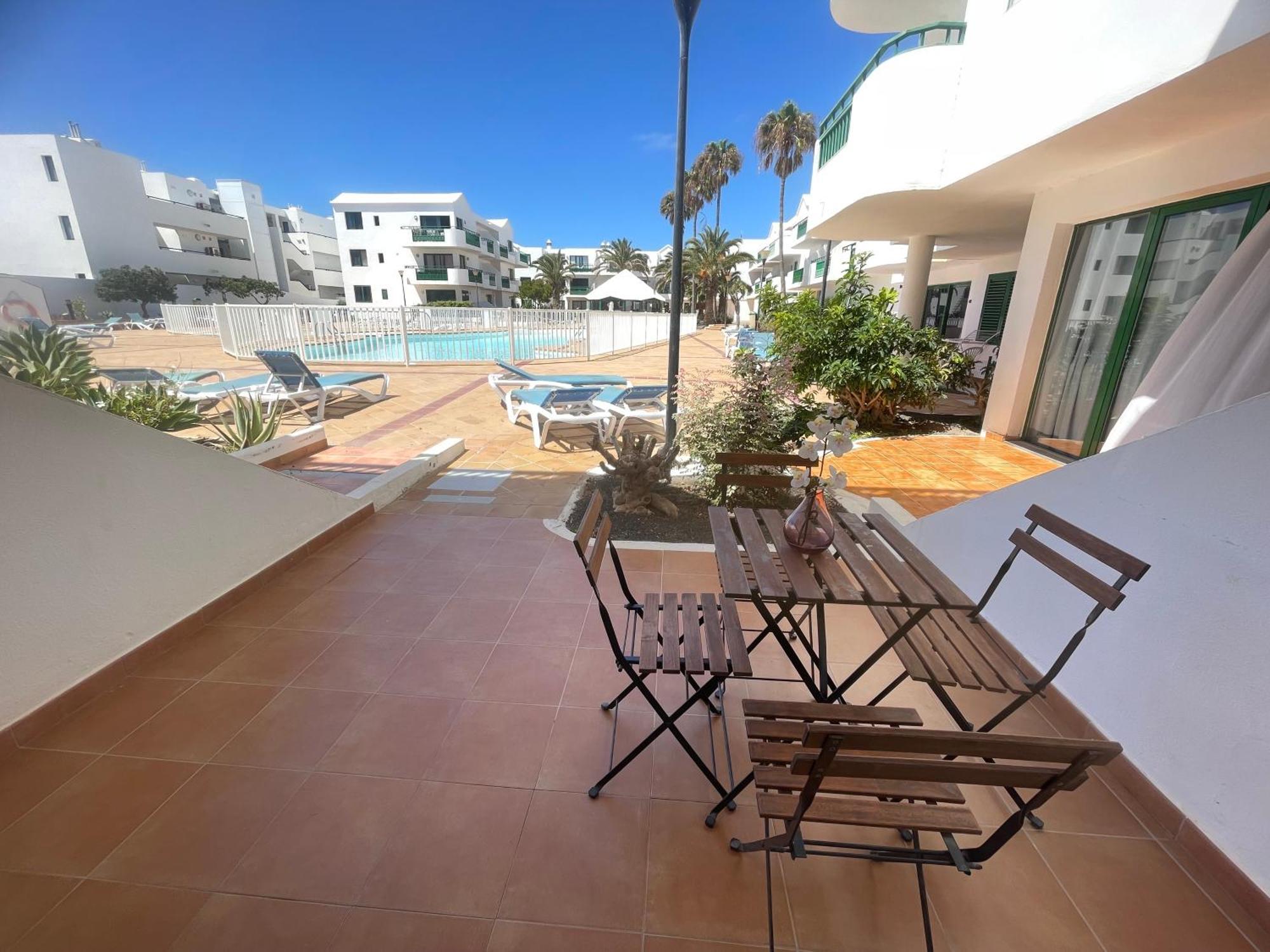 Realrent Costa Teguise Beach Apartment Exterior photo