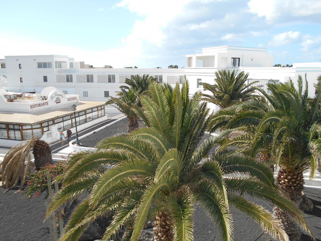 Realrent Costa Teguise Beach Apartment Exterior photo